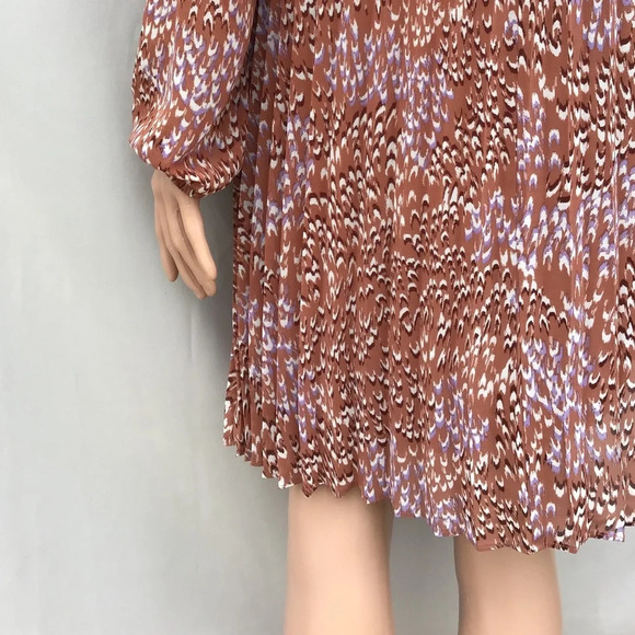 Nine West Feather Marks Georgette Collared Pleated along Sleeves Dress Small - Picture 7 of 9